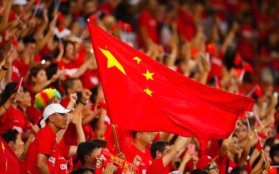 团战站位的前瞻思维：从开团时机到后排保护的完整判断链